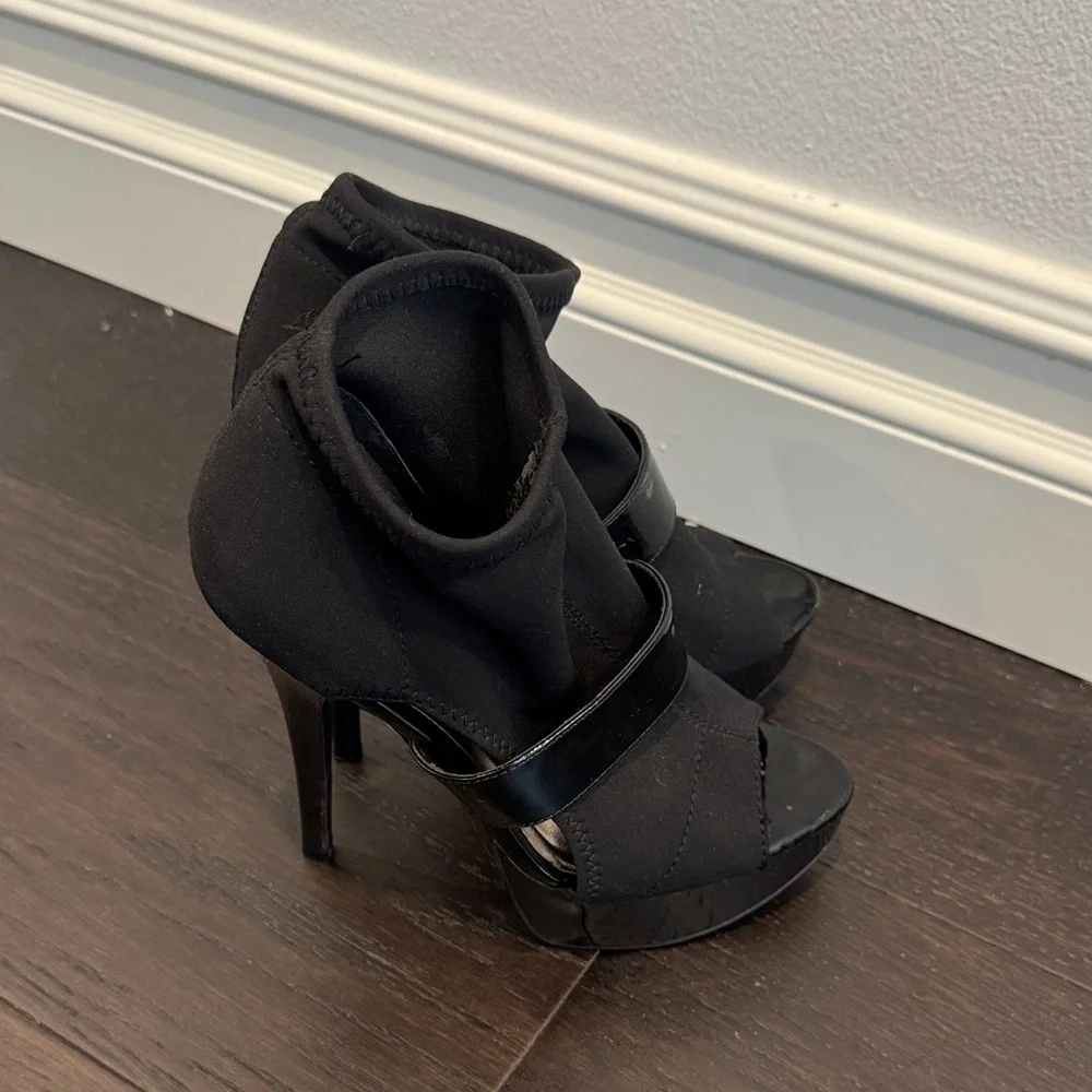 Chinese Laundry Black Peep-Toe Heels
